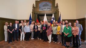 Auf diesem Bild sind die Seniorenbeiräte zu erkennen.